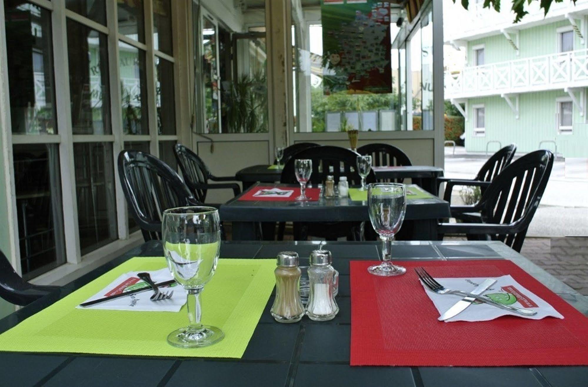 Fasthotel แปร์ปินญอง ภายนอก รูปภาพ